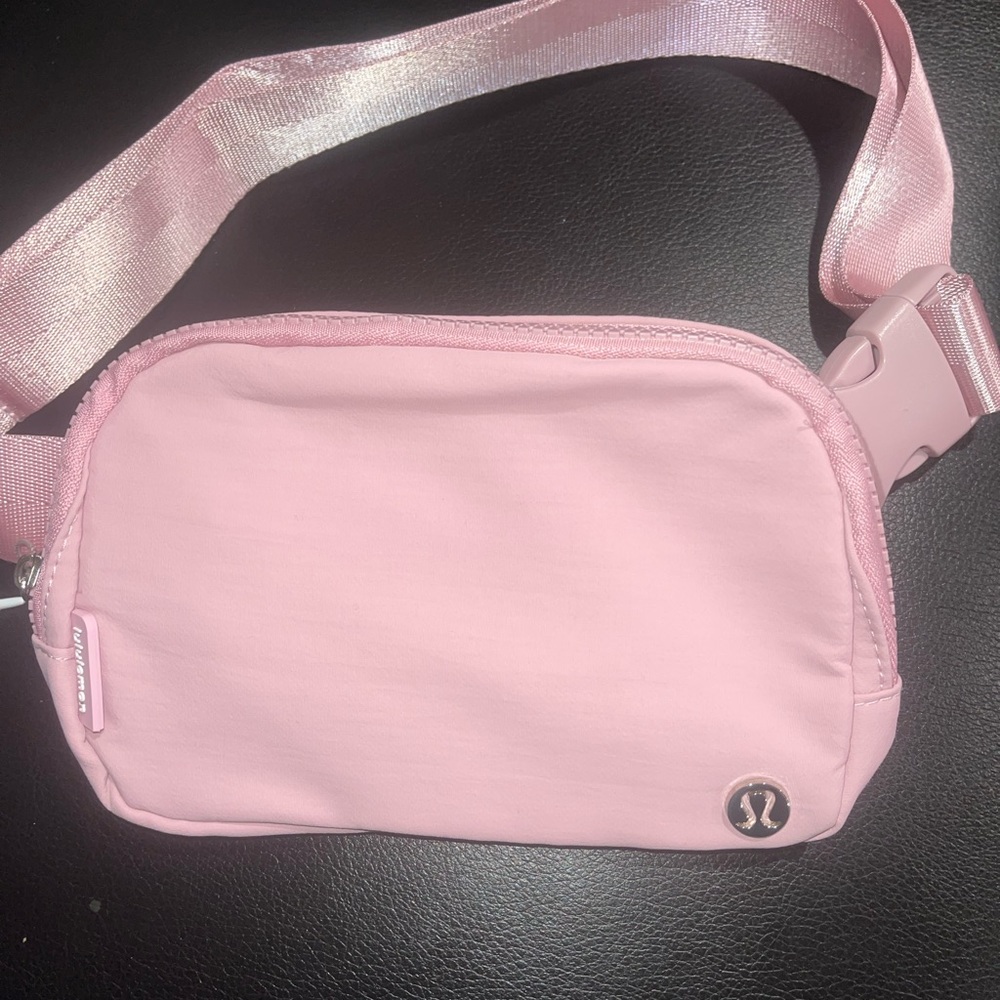 Lululemon everyday belt bag